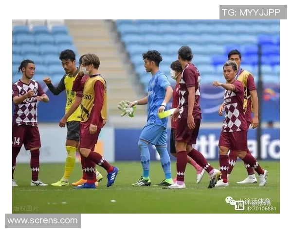 韩足总杯焦点战蔚山现代迎战水原三星争夺晋级资格 韩足总杯焦点战蔚山现代迎战水原三星争夺晋级资格